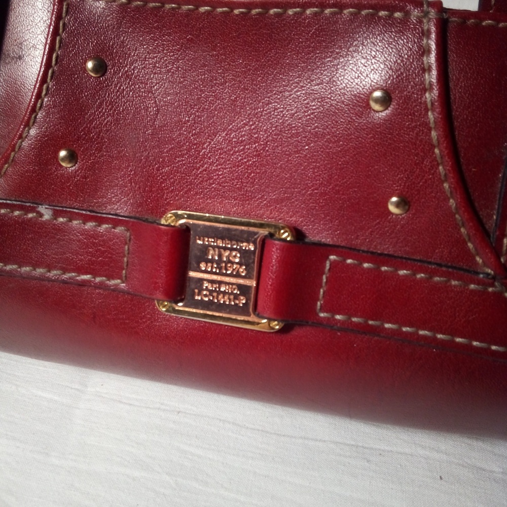 Red round handbag - Picture 4 of 5